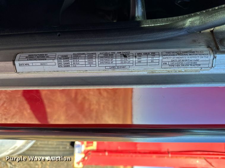 image for item DF8440 2012 Peterbilt 388 dump truck