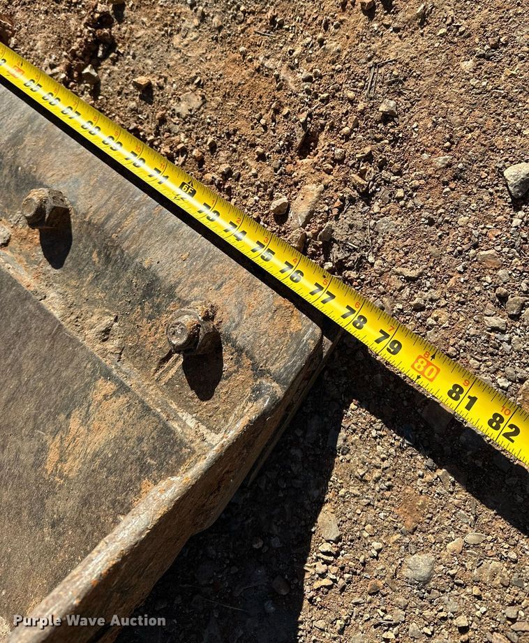 image for item DF8441 2018 John Deere 323E tracked skid steer loader