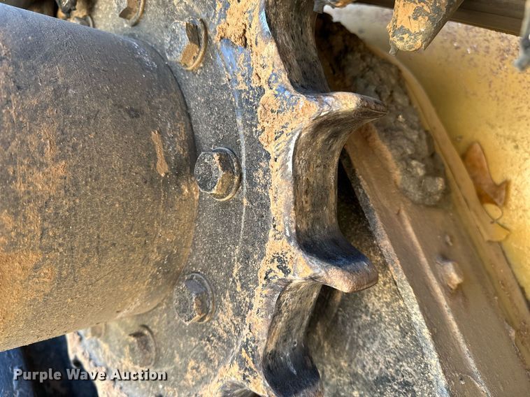 image for item DF8441 2018 John Deere 323E tracked skid steer loader