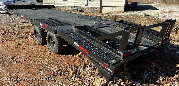 image for item DF8442 2002 Econoline equipment trailer