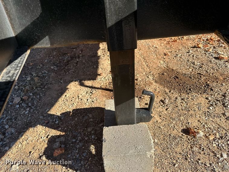 image for item DF8442 2002 Econoline equipment trailer