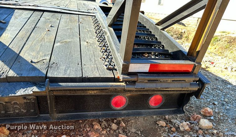 image for item DF8442 2002 Econoline equipment trailer