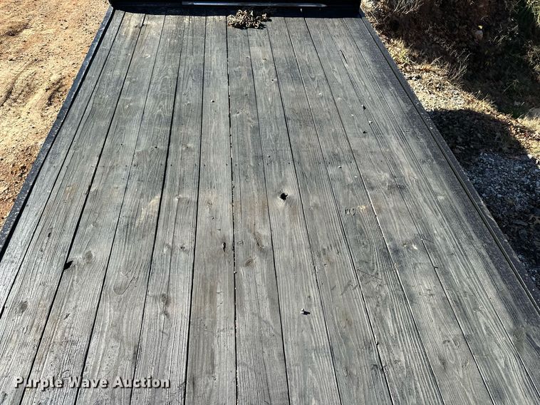 image for item DF8442 2002 Econoline equipment trailer