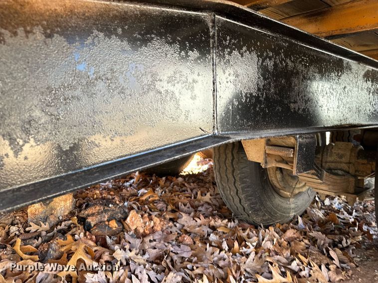 image for item DF8442 2002 Econoline equipment trailer