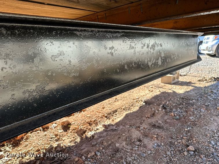 image for item DF8442 2002 Econoline equipment trailer