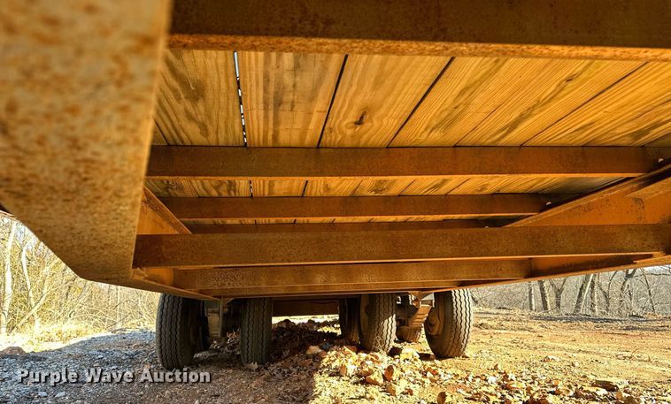 image for item DF8442 2002 Econoline equipment trailer