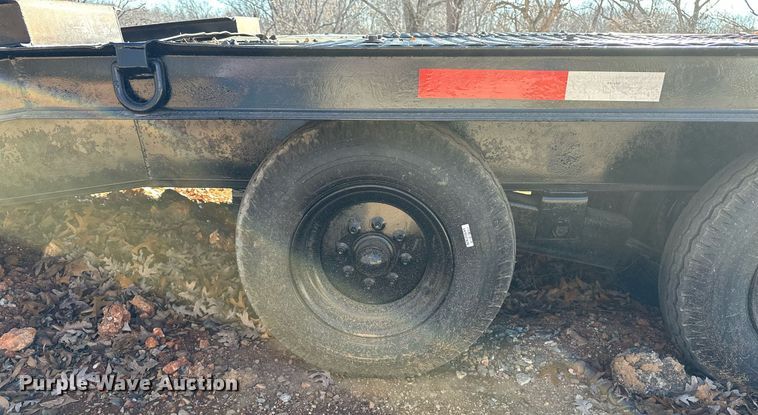 image for item DF8442 2002 Econoline equipment trailer