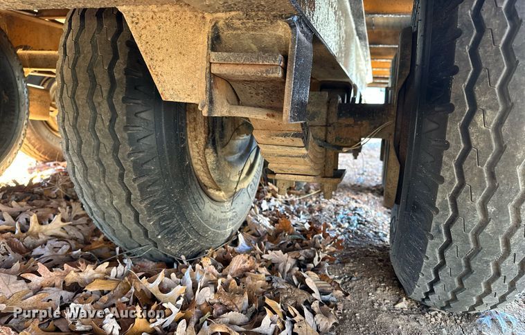 image for item DF8442 2002 Econoline equipment trailer