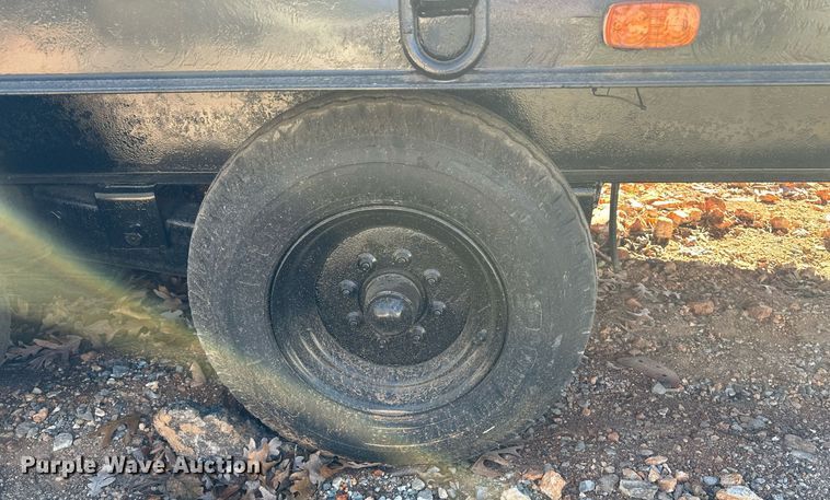 image for item DF8442 2002 Econoline equipment trailer