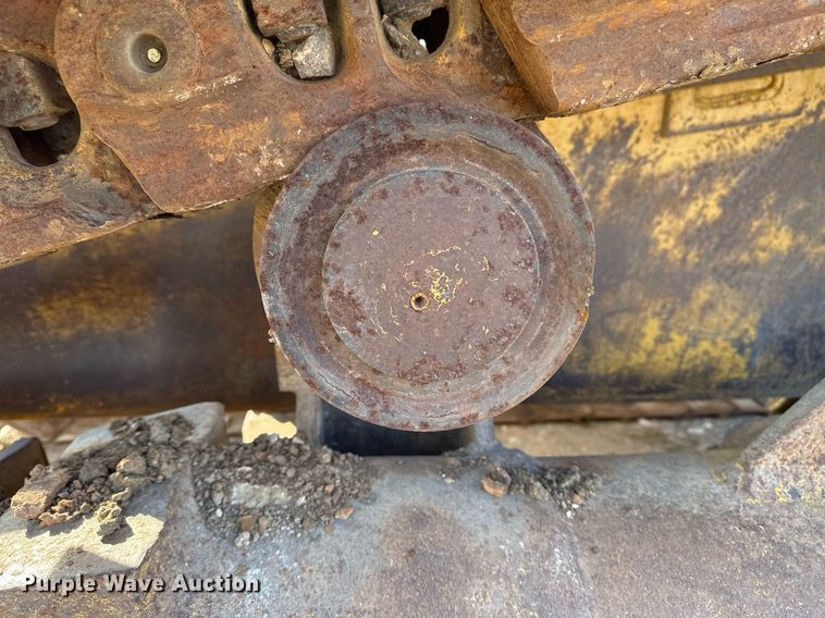 image for item DJ9719 1994 Caterpillar D8N dozer