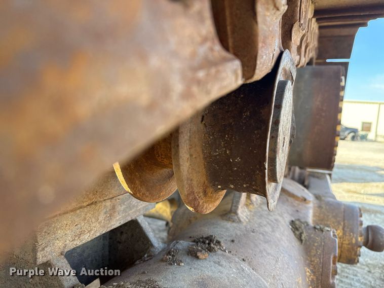 image for item DJ9719 1994 Caterpillar D8N dozer