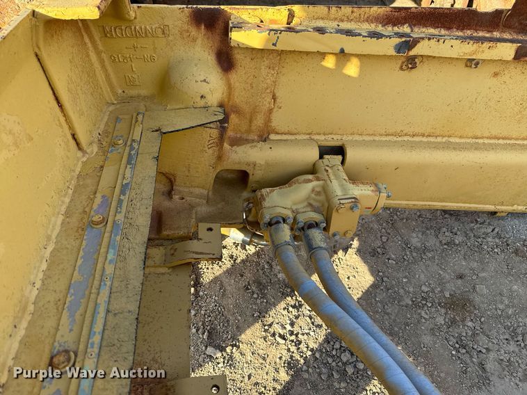 image for item DJ9719 1994 Caterpillar D8N dozer