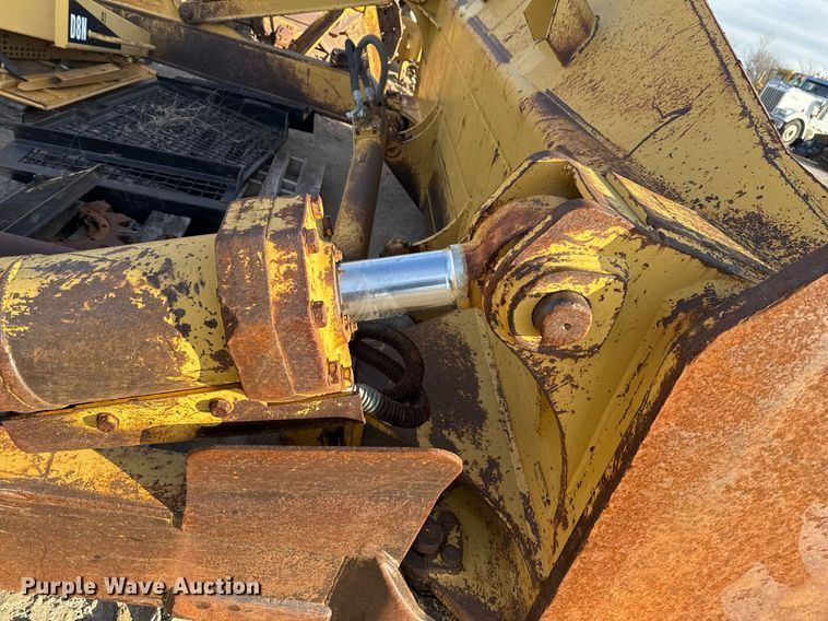 image for item DJ9719 1994 Caterpillar D8N dozer