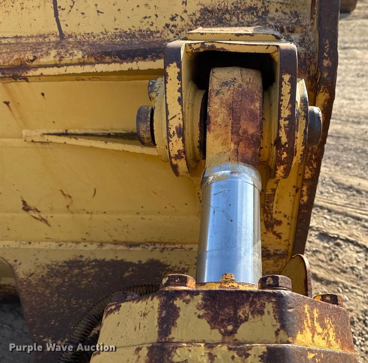 image for item DJ9719 1994 Caterpillar D8N dozer