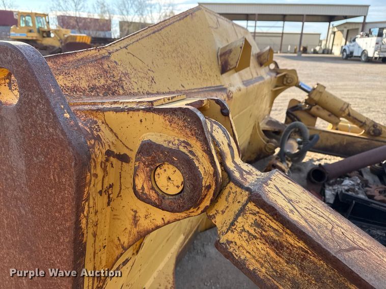 image for item DJ9719 1994 Caterpillar D8N dozer