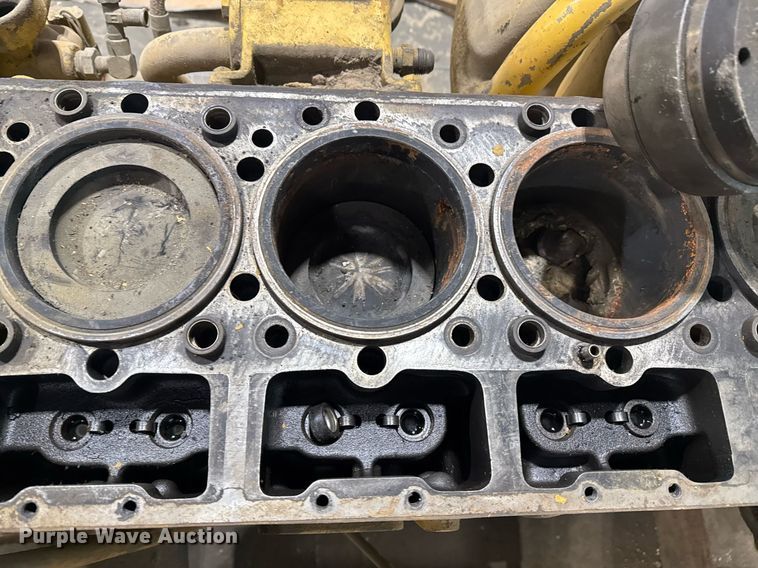 image for item DJ9719 1994 Caterpillar D8N dozer