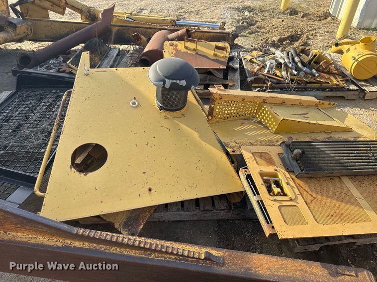 image for item DJ9719 1994 Caterpillar D8N dozer