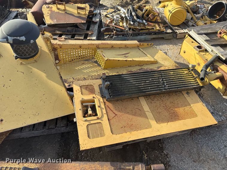 image for item DJ9719 1994 Caterpillar D8N dozer