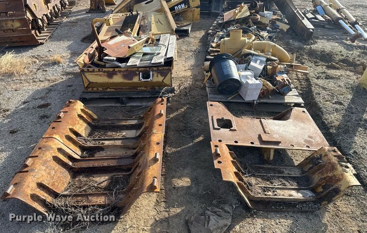 image for item DJ9719 1994 Caterpillar D8N dozer