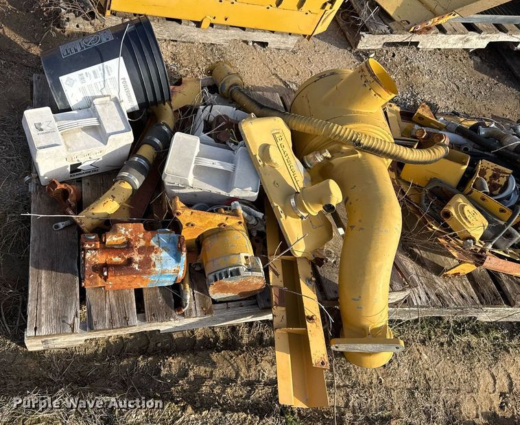 image for item DJ9719 1994 Caterpillar D8N dozer