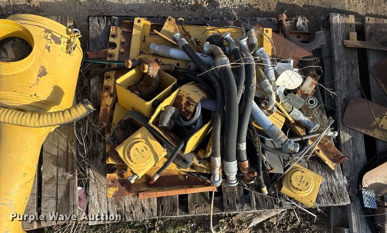 image for item DJ9719 1994 Caterpillar D8N dozer