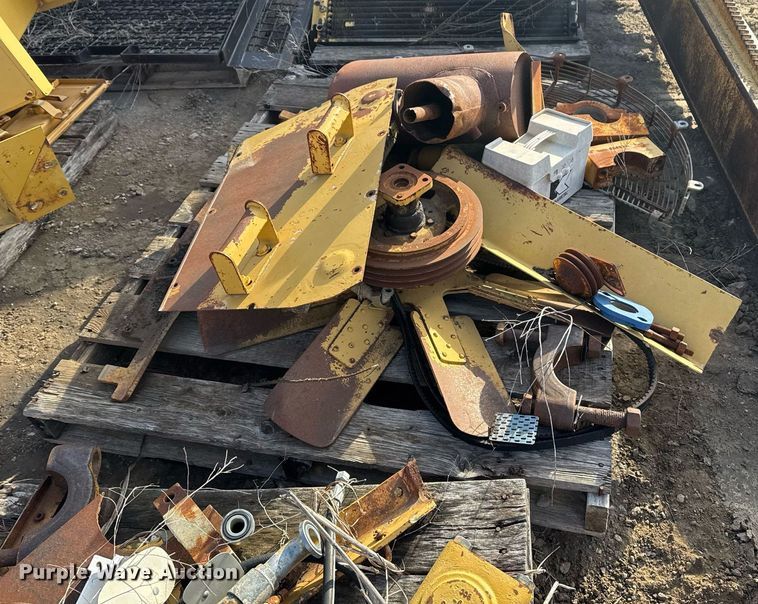 image for item DJ9719 1994 Caterpillar D8N dozer