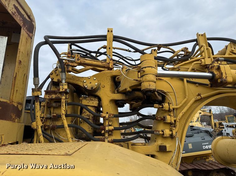 image for item DJ9722 1987 Caterpillar 621E conventional scraper 
