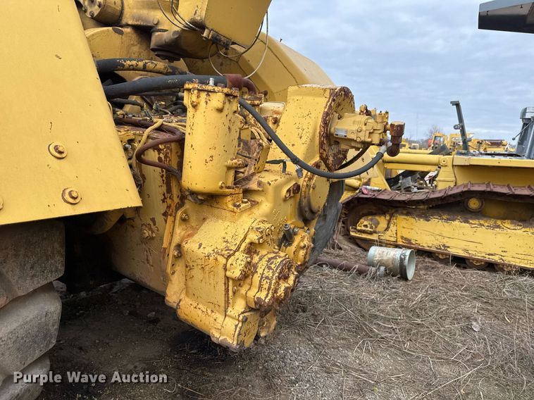 image for item DJ9722 1987 Caterpillar 621E conventional scraper 
