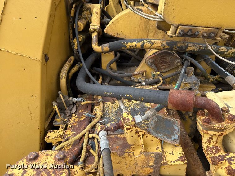 image for item DJ9722 1987 Caterpillar 621E conventional scraper 