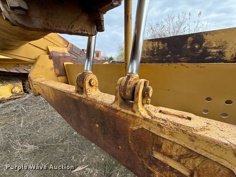 image for item DJ9722 1987 Caterpillar 621E conventional scraper 
