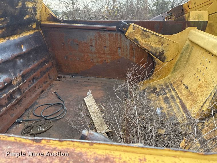 image for item DJ9722 1987 Caterpillar 621E conventional scraper 