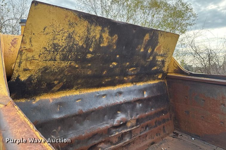 image for item DJ9722 1987 Caterpillar 621E conventional scraper 