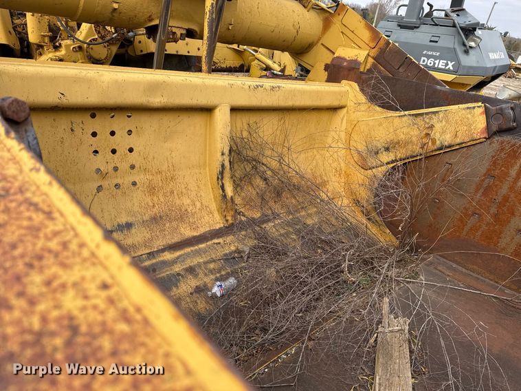 image for item DJ9722 1987 Caterpillar 621E conventional scraper 