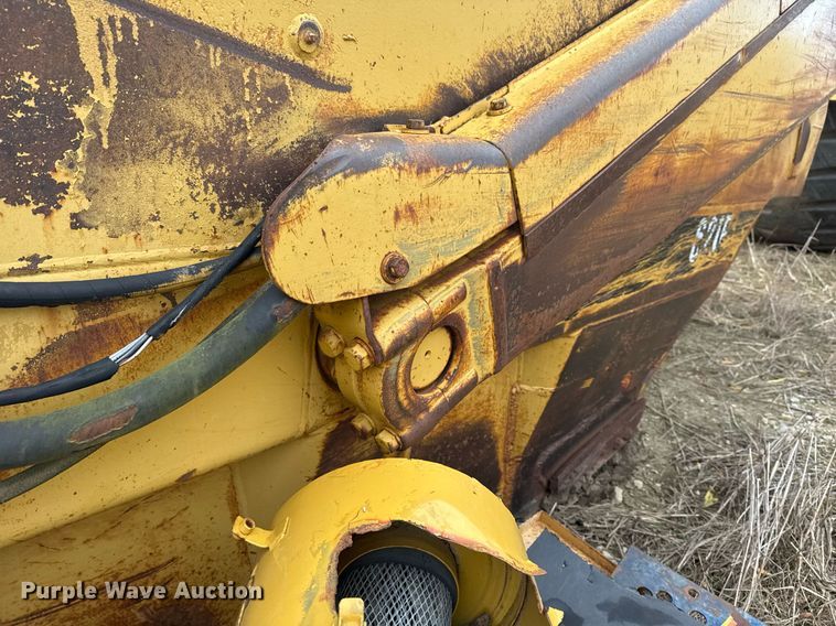 image for item DJ9722 1987 Caterpillar 621E conventional scraper 