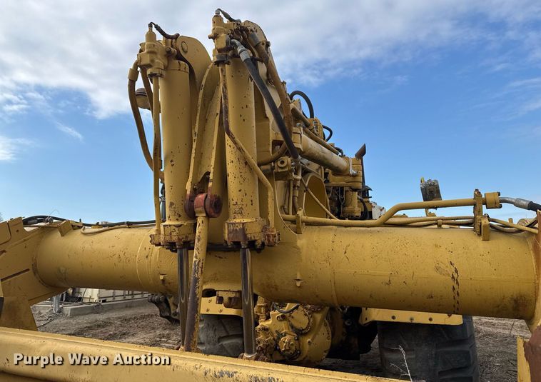 image for item DJ9722 1987 Caterpillar 621E conventional scraper 