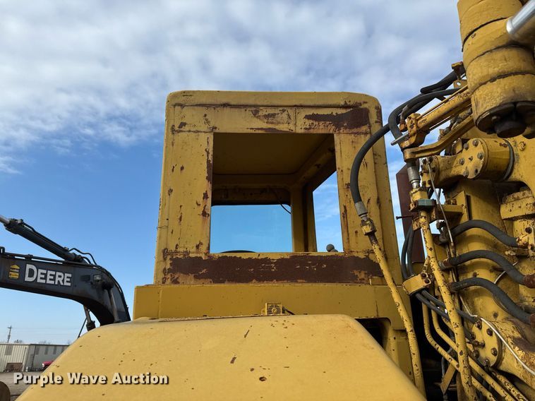 image for item DJ9722 1987 Caterpillar 621E conventional scraper 