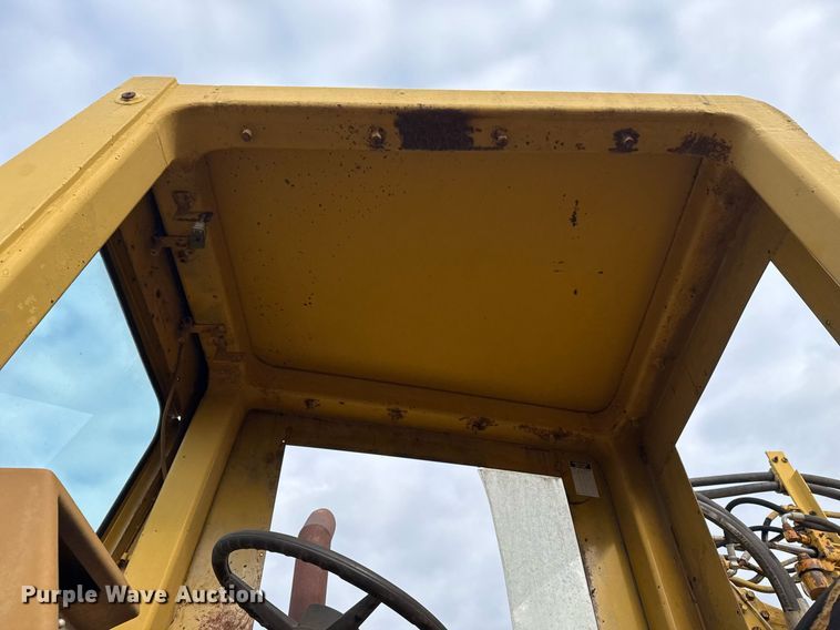 image for item DJ9722 1987 Caterpillar 621E conventional scraper 