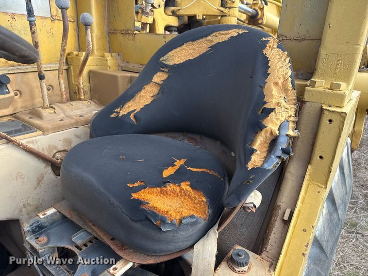 image for item DJ9722 1987 Caterpillar 621E conventional scraper 