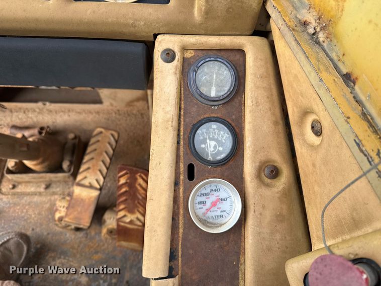 image for item DJ9722 1987 Caterpillar 621E conventional scraper 