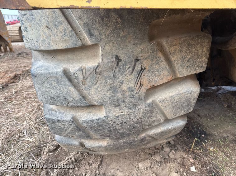 image for item DJ9722 1987 Caterpillar 621E conventional scraper 