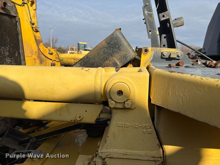 image for item DJ9723 2000 Komatsu D61EX-12 dozer
