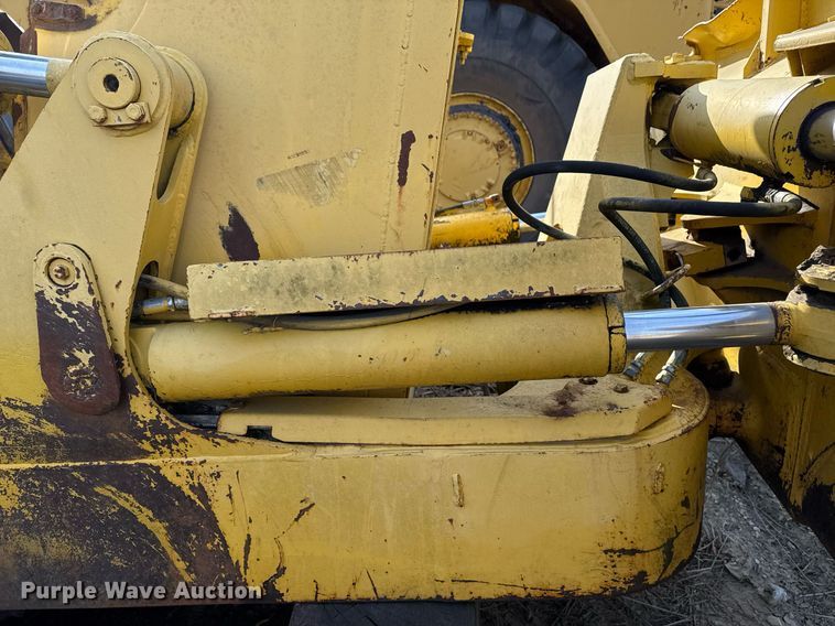 image for item DJ9723 2000 Komatsu D61EX-12 dozer