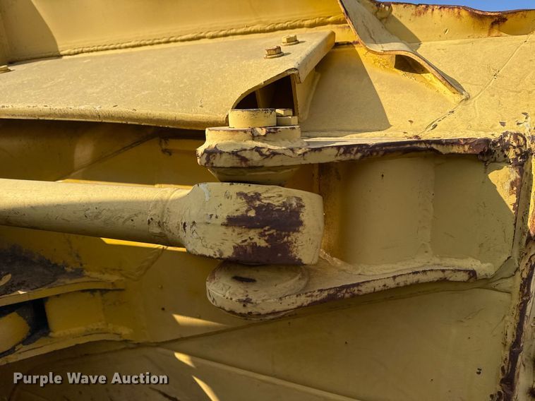 image for item DJ9723 2000 Komatsu D61EX-12 dozer