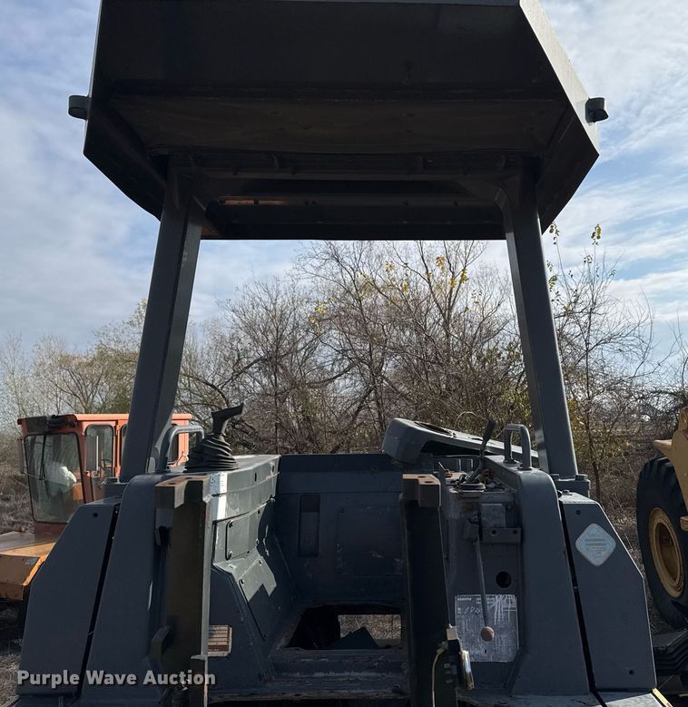 image for item DJ9723 2000 Komatsu D61EX-12 dozer