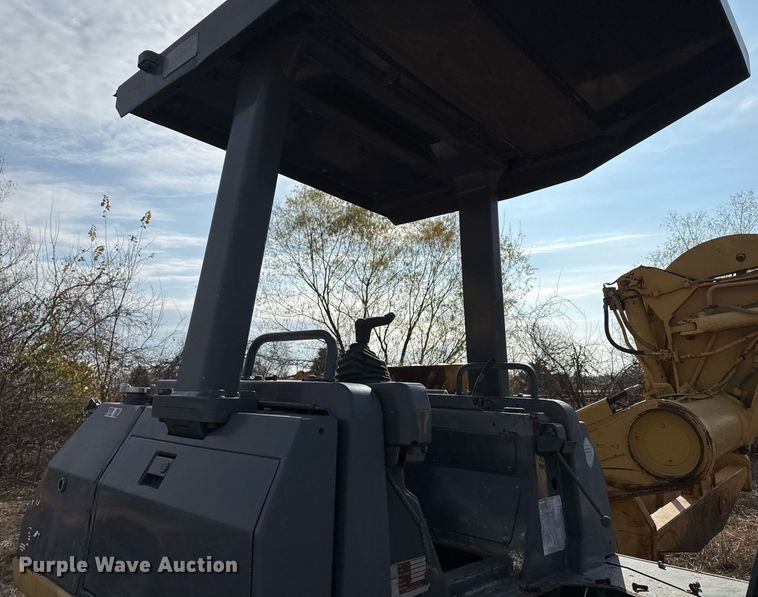 image for item DJ9723 2000 Komatsu D61EX-12 dozer