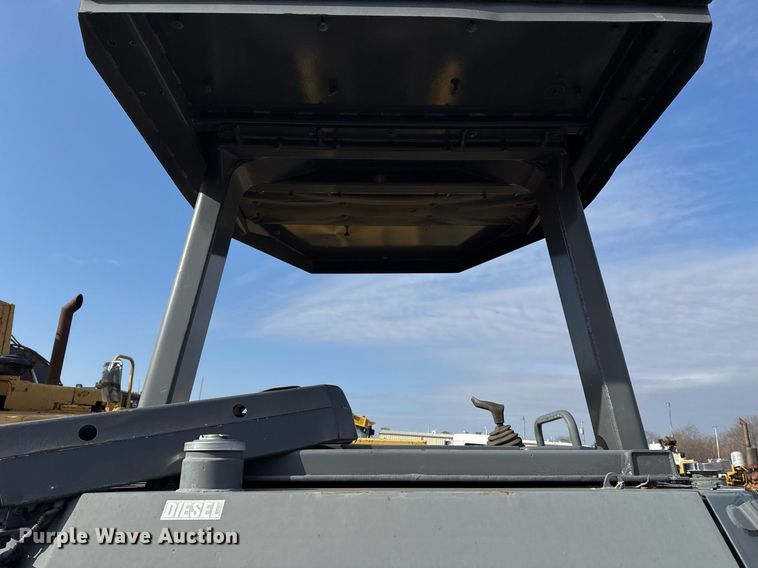 image for item DJ9723 2000 Komatsu D61EX-12 dozer