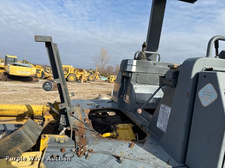 image for item DJ9723 2000 Komatsu D61EX-12 dozer