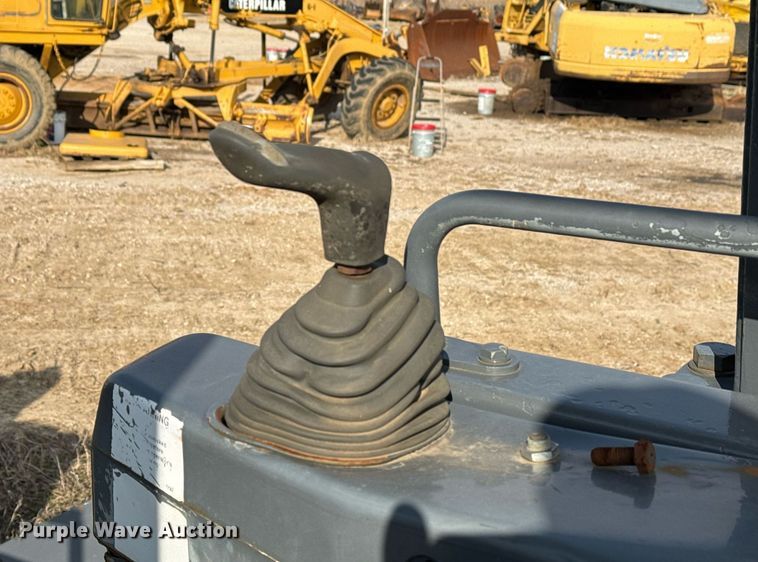 image for item DJ9723 2000 Komatsu D61EX-12 dozer