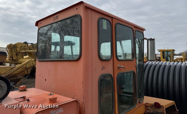 image for item DJ9725 1999 Broce RJ350 broom