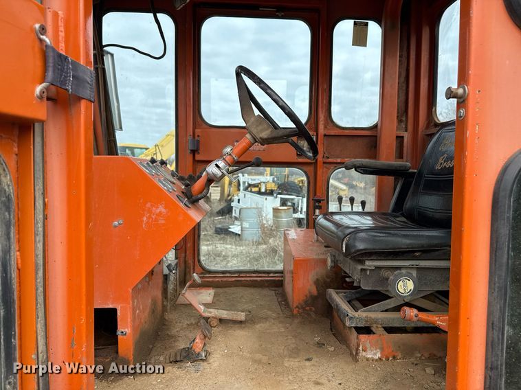 image for item DJ9725 1999 Broce RJ350 broom